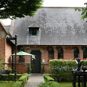 4* Hotell Schoolhouse